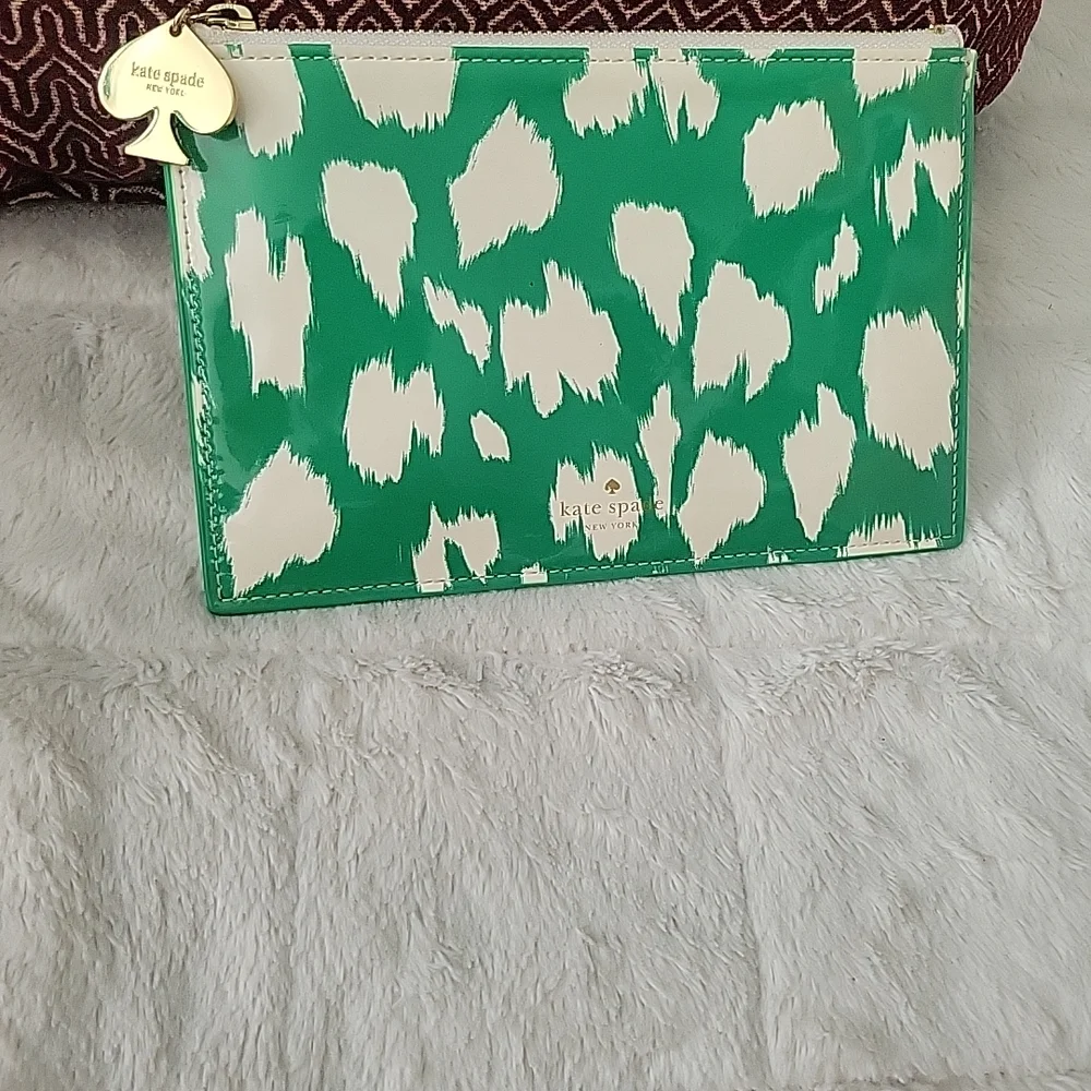 Kate Spade Green and White Geometric Pattern Make-up Pouch Bag Gold Hardware